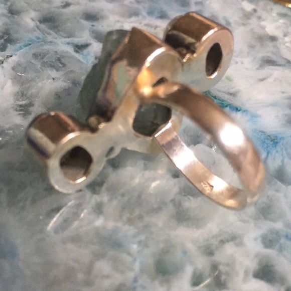 Handmade Ring - Picture 4 of 8